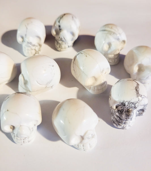 Howlite Skulls - 1" - .5 oz